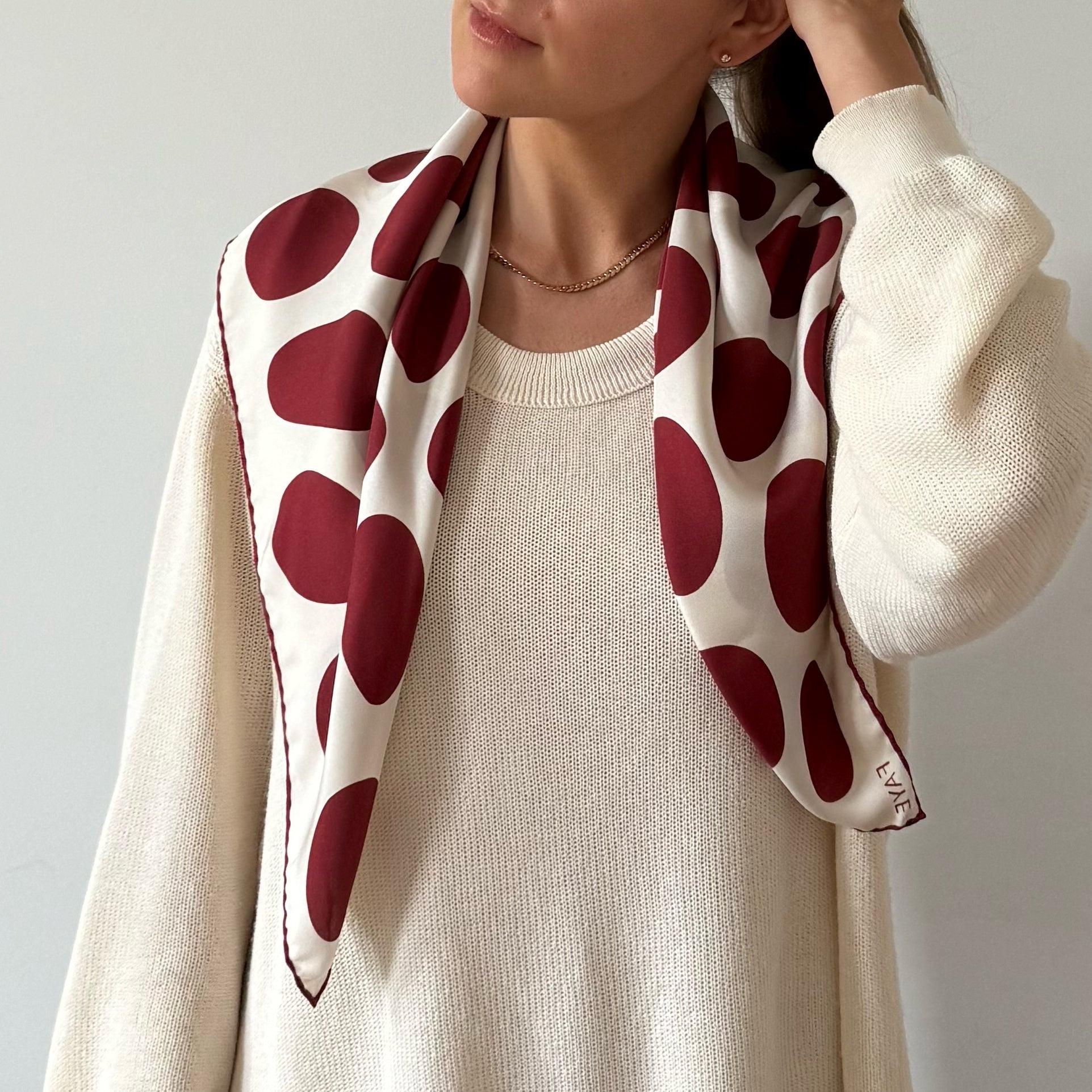 PEBBLE SILK SCARF - BURGUNDY - 70 × 70 CM