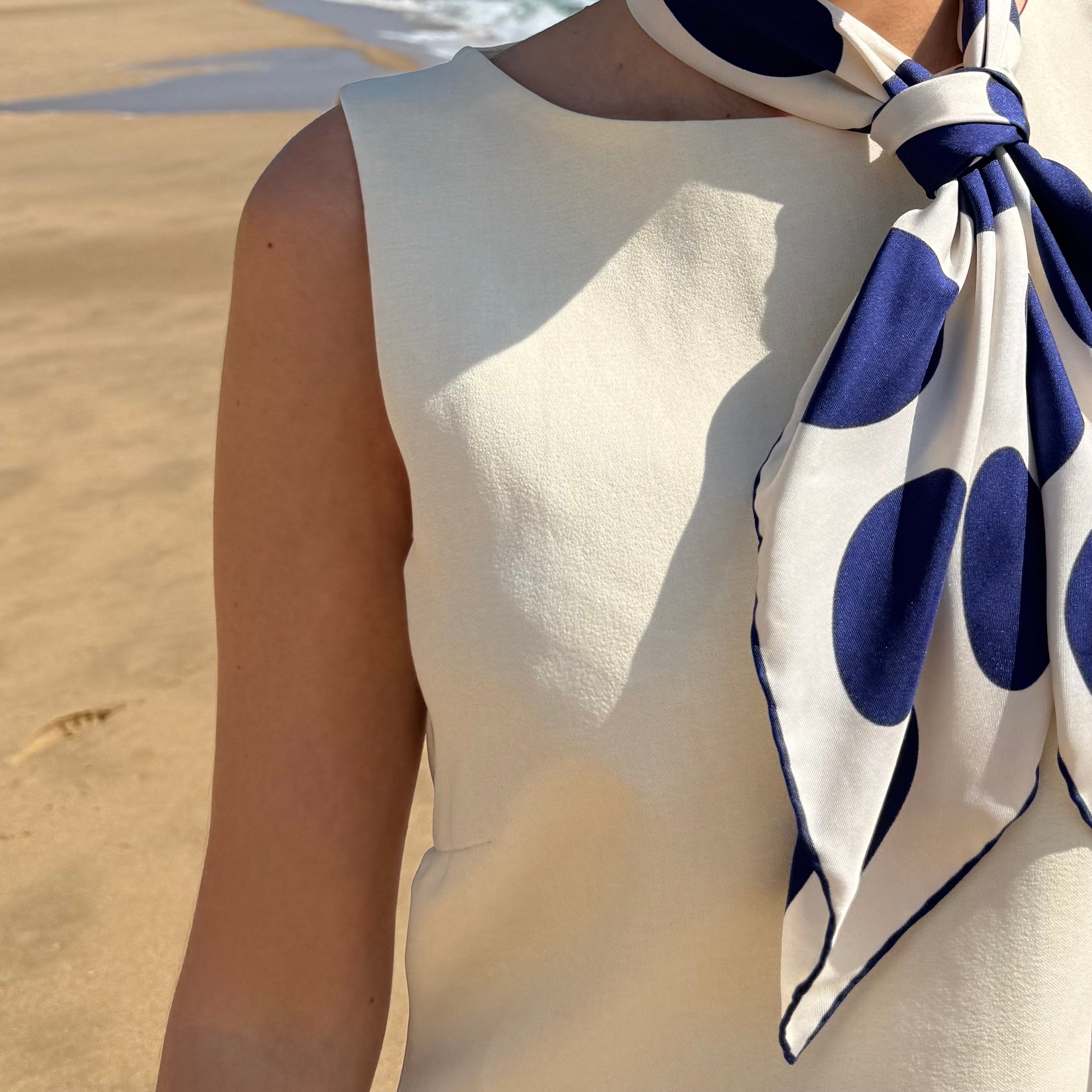 PEBBLE SEIDENTUCH - 70 - NAVY