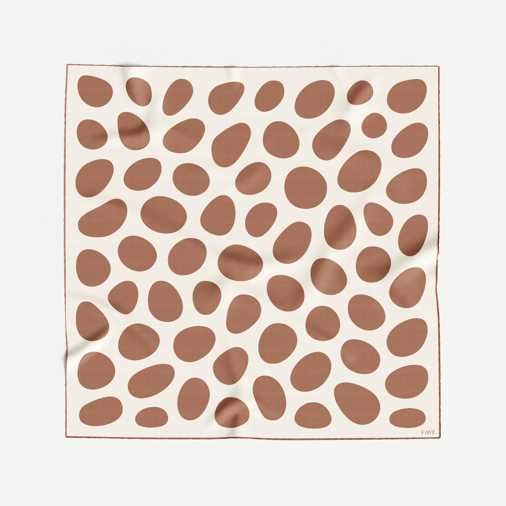 PEBBLE SILK SCARF - MOCHA MOUSSE - 70 × 70 CM