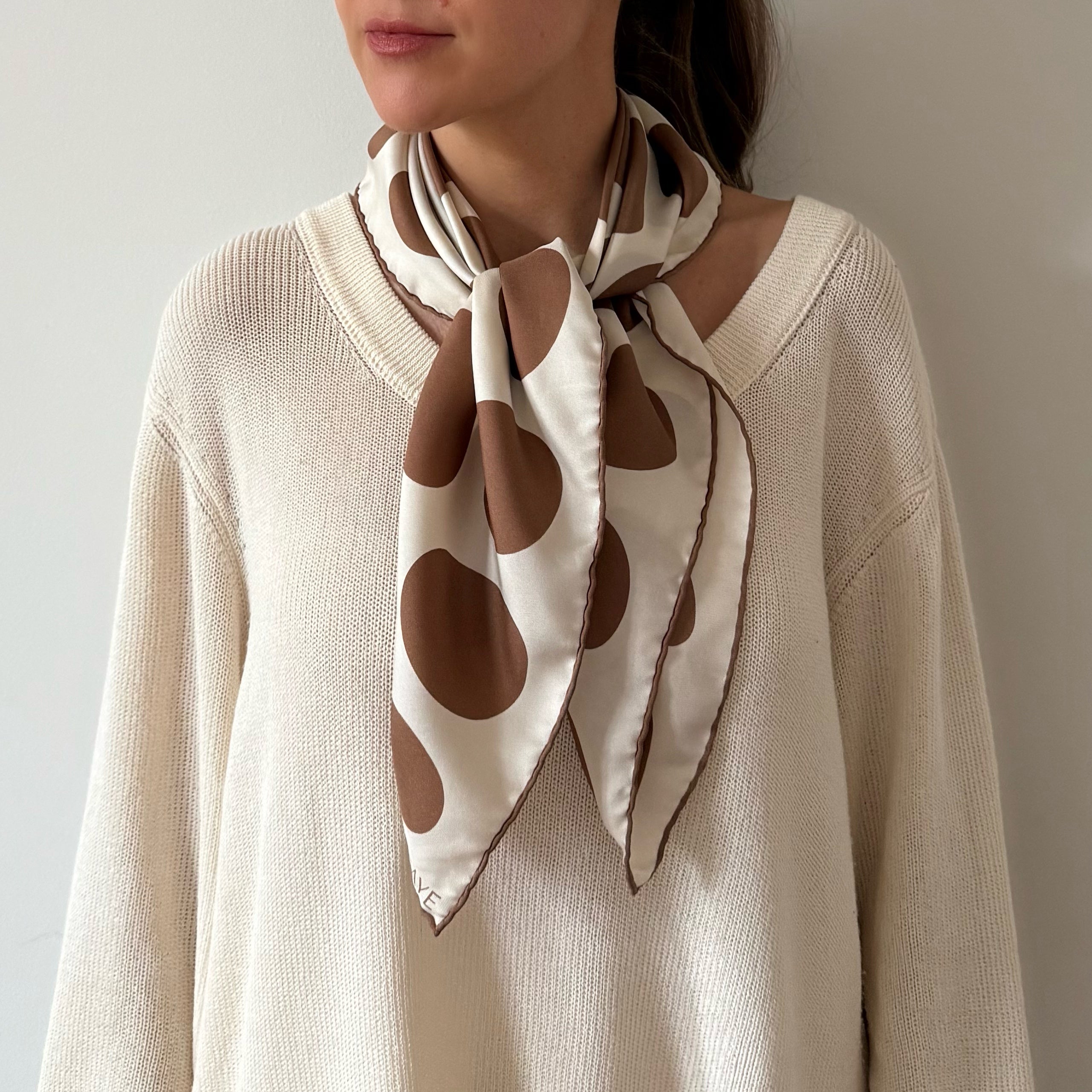 PEBBLE SILK SCARF - MOCHA MOUSSE - 70 × 70 CM