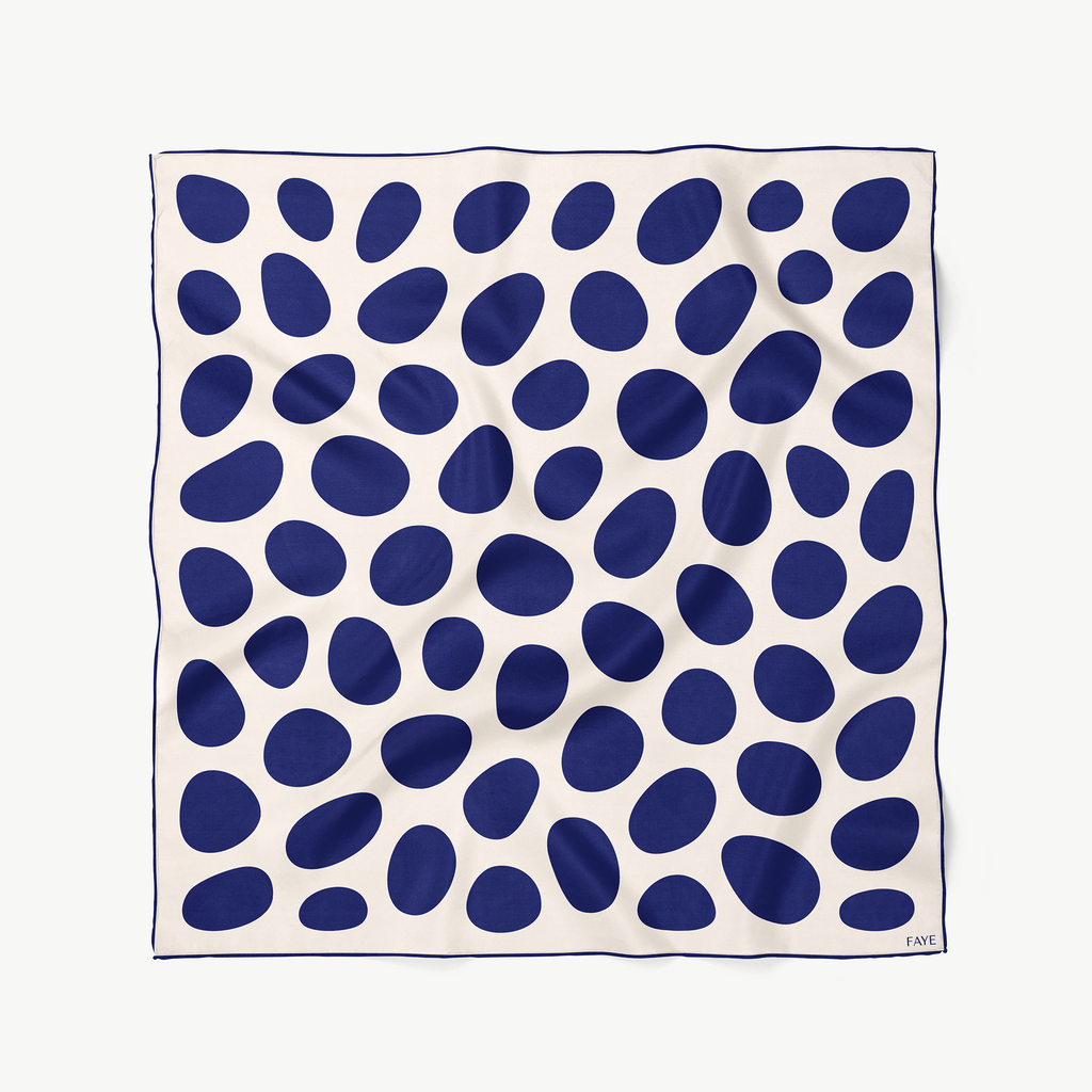 PEBBLE SEIDENTUCH - 70 - NAVY